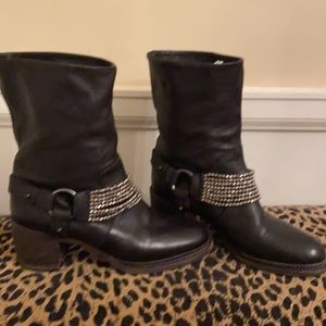 Vera Wang Glam Moto Engineer Boots Barely worn 9